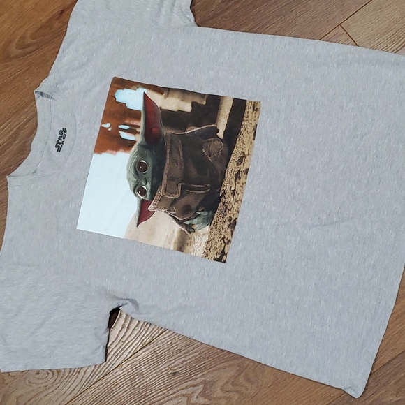 STAR WARS tshirt.   #3631 - Picture 2 of 6